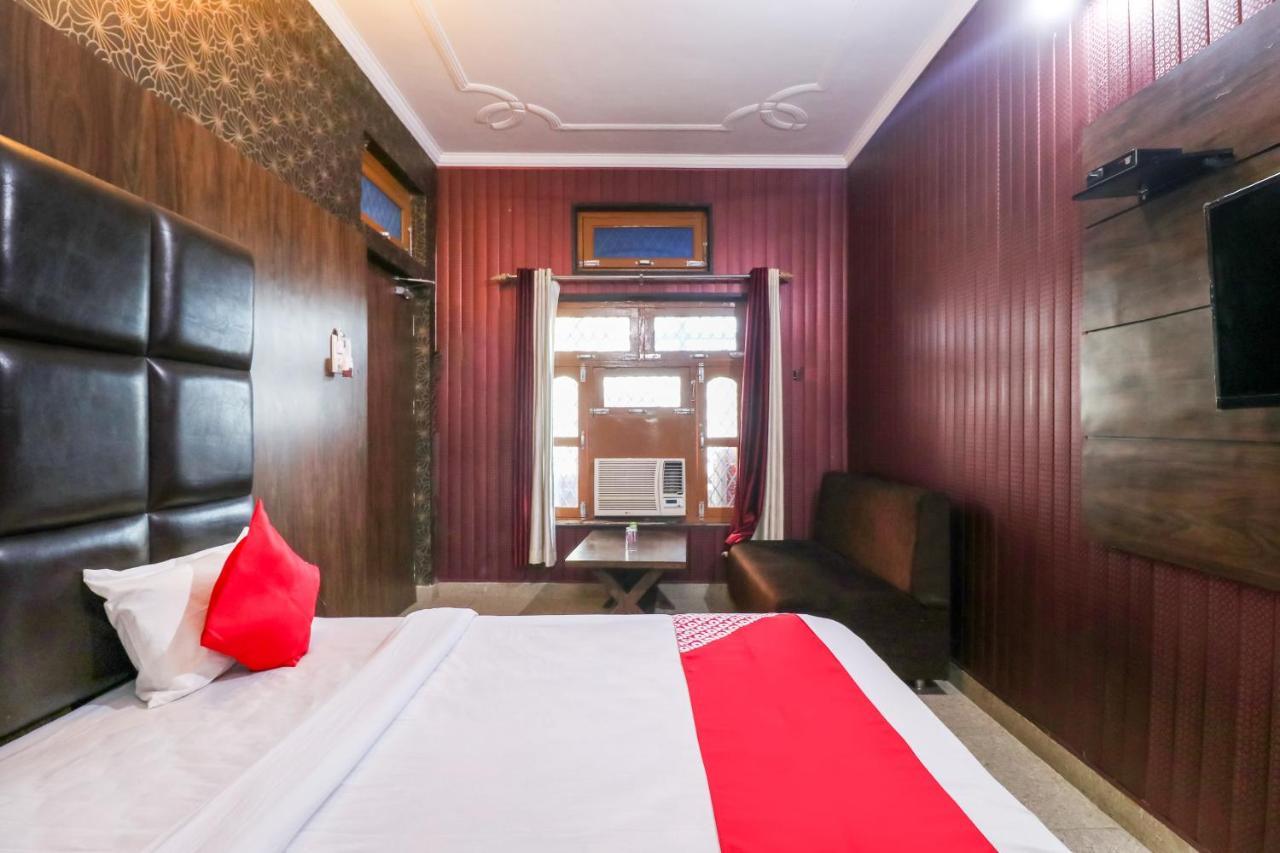 Oyo 6908 Hotel Royal City Azamgarh Exterior photo
