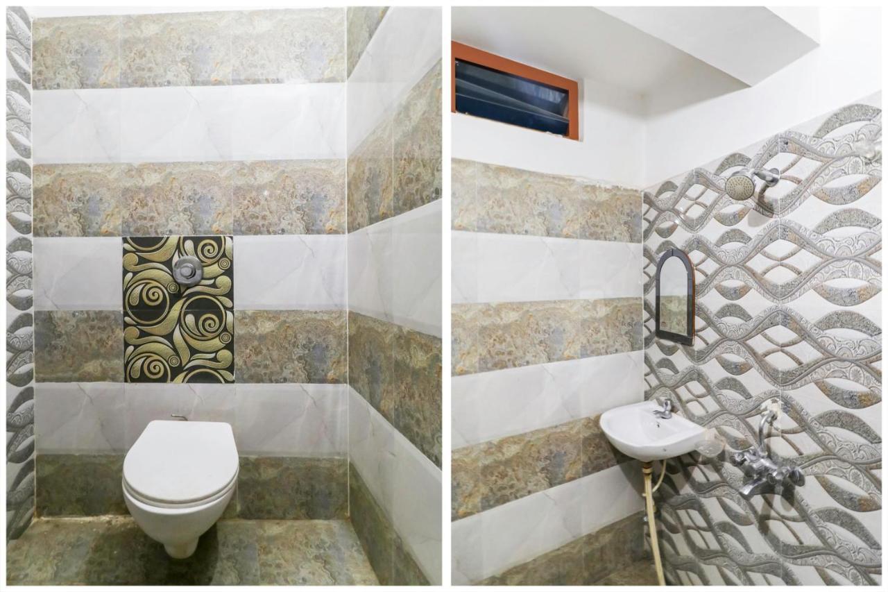 Oyo 6908 Hotel Royal City Azamgarh Room photo
